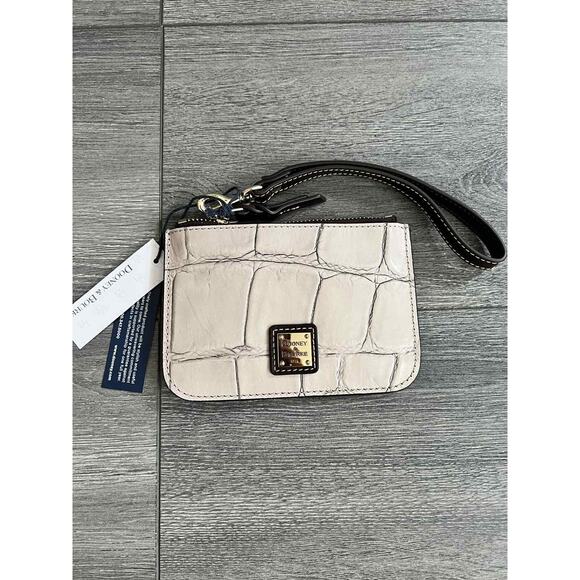 Dooney & Bourke Handbags - DOONEY & BOURKE MEDIUM WRISTLET TAUPE women wallet A463676